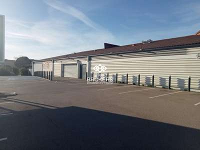 Location Locaux commerciaux - Boutiques à Saint-Estève