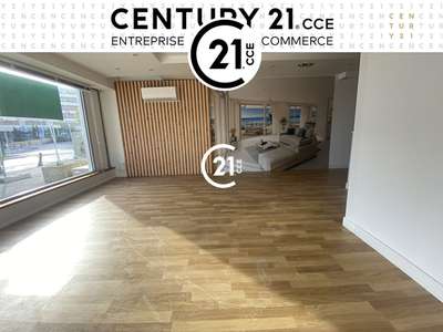 Loue local cial 40m² à St Laurent Du Var Cap 3000