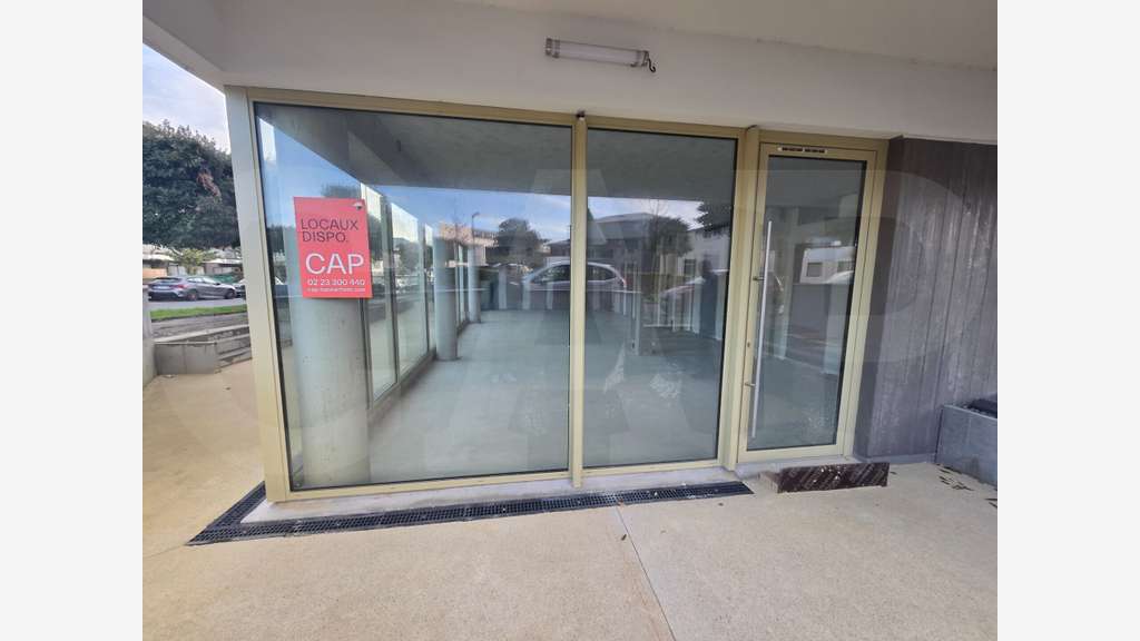 A louer local commercial 104m² à Saint-Malo