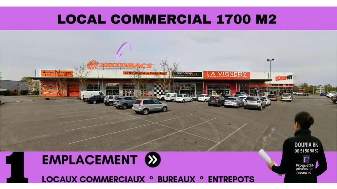 A louer local 350m² Retail Park à Saint Maximin
