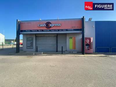 Location Locaux commerciaux - Boutiques à Saint-Mitre-les-Remparts