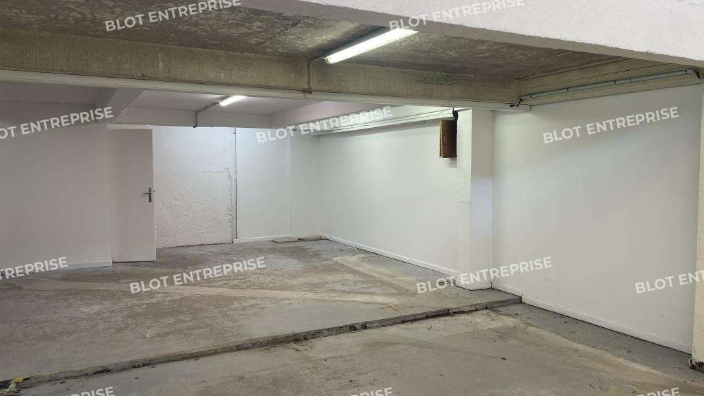 A louer local commercial 135m² à Saint-Nazaire