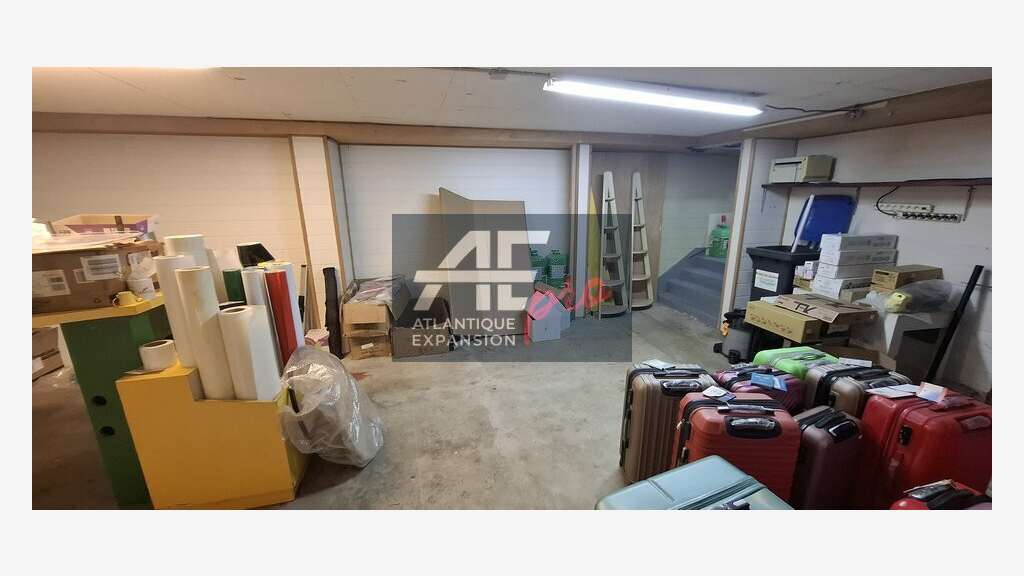 Local commercial 105m² + cave à louer à St-Nazaire