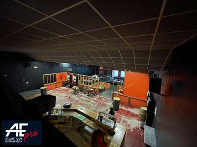 Local commercial 750m² à louer à Saint-Nazaire