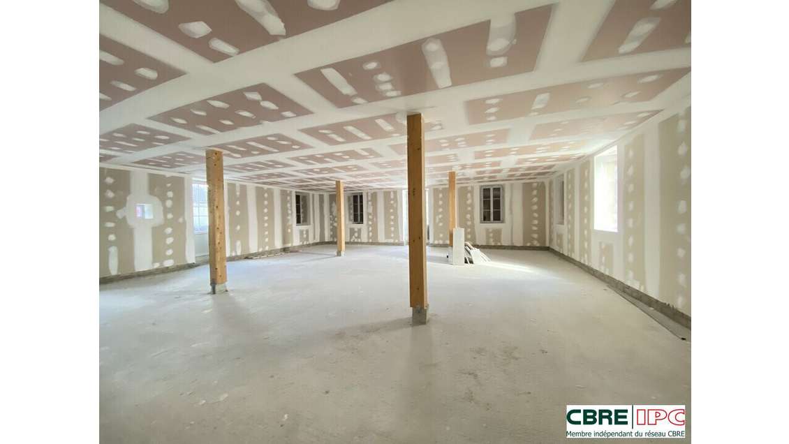 A louer local 120m² à Saint Pierre d'Irube