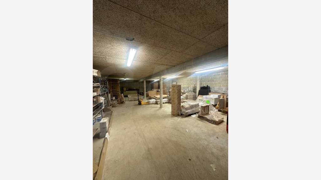 A louer local d'activité 343m² à Saint-Quay-Perros
