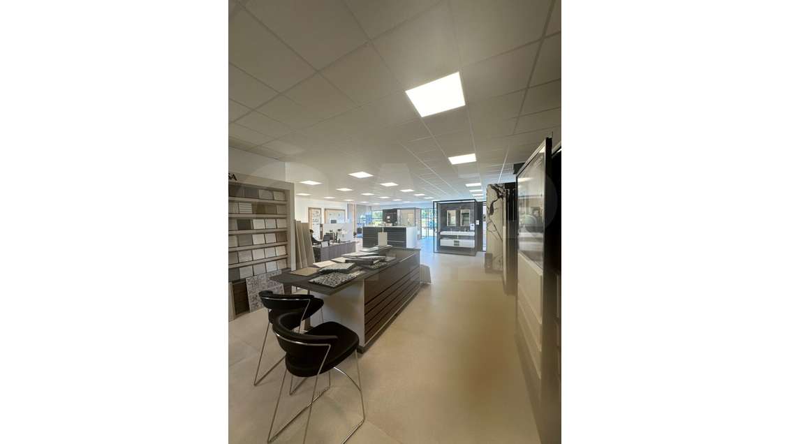 A louer local d'activité 343m² à Saint-Quay-Perros