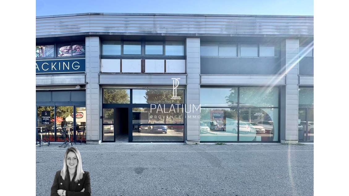 Local 100m² à louer empl N°1 Salon de Provence