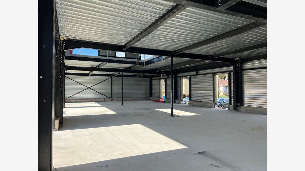 A louer local commercial 100m² Sarlat en Dordogne