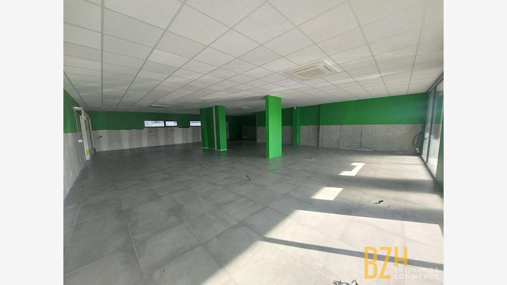 A louer local commercial 522m² secteur Lorient