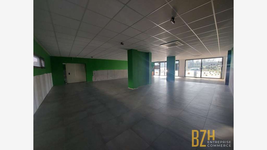 A louer local commercial 522m² secteur Lorient