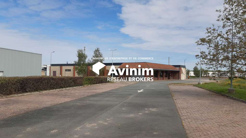 A louer local commercial 1086m² Selles-sur-Cher