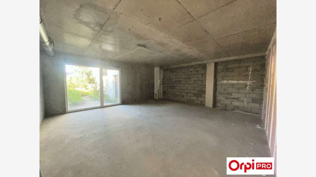 Local commercial 56m² à louer à Sérézin-du-Rhône