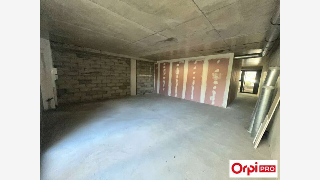 Local commercial 56m² à louer à Sérézin-du-Rhône
