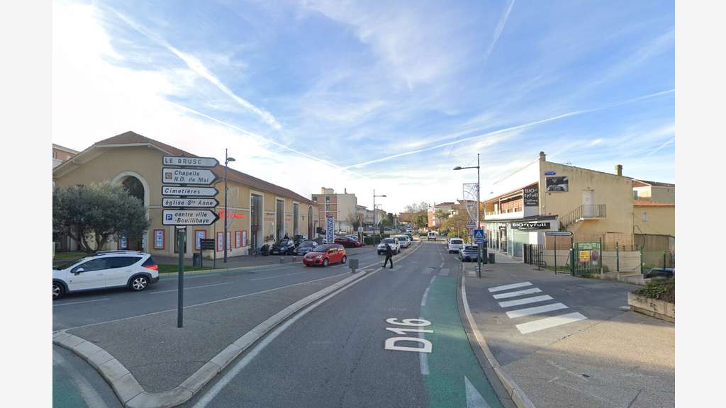 DAB local commercial 85m² à Six-Fours-les-Plages