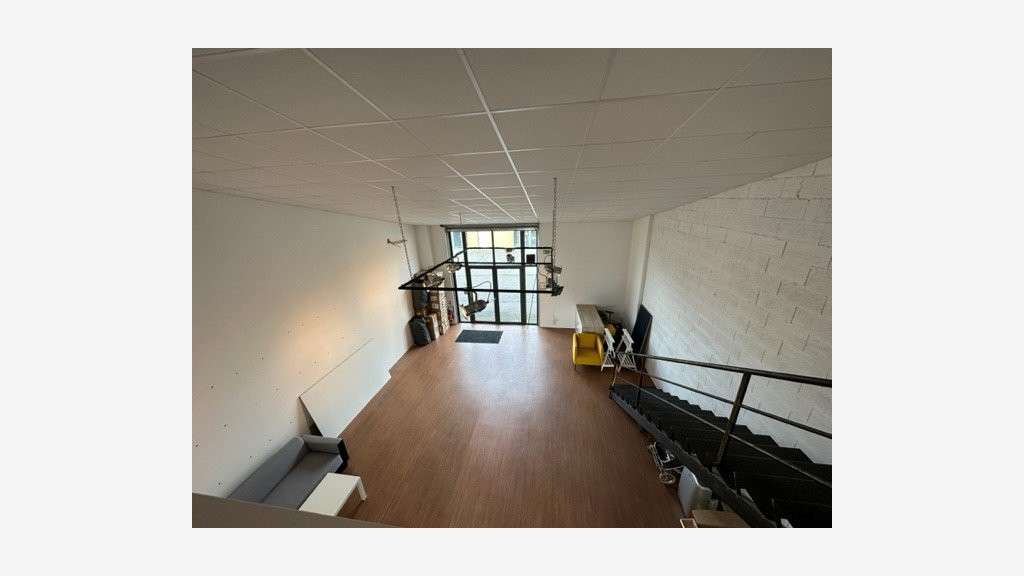 A louer local commercial 122m² à Muret