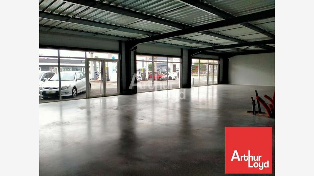Local commercial  70m² à louer à Poitiers Sud