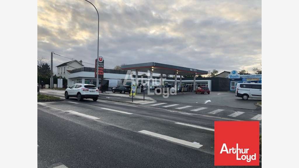 Local commercial  70m² à louer à Poitiers Sud