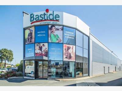 Local commercial 600m² à louer ZAC Poitiers Sud