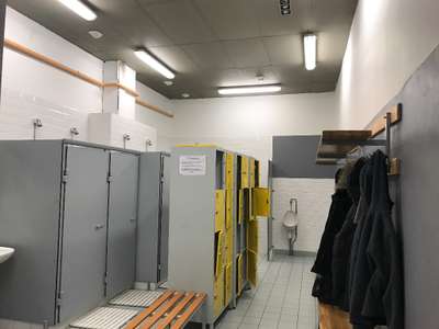 A louer local commercial 936m² axe passant Angers