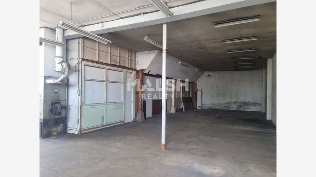 A louer local 300m² sur 903m² à Villeurbanne