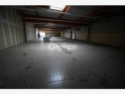 A louer local commercial 515m² secteur Talant