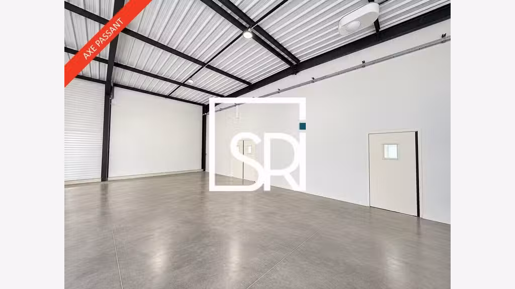 Local mixte 372m² à louer Thiers ZA Matussière