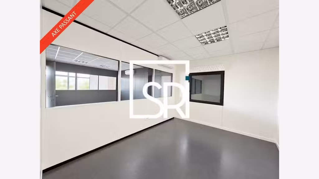 Local mixte 372m² à louer Thiers ZA Matussière