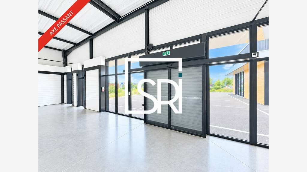 Local mixte 372m² à louer Thiers ZA Matussière
