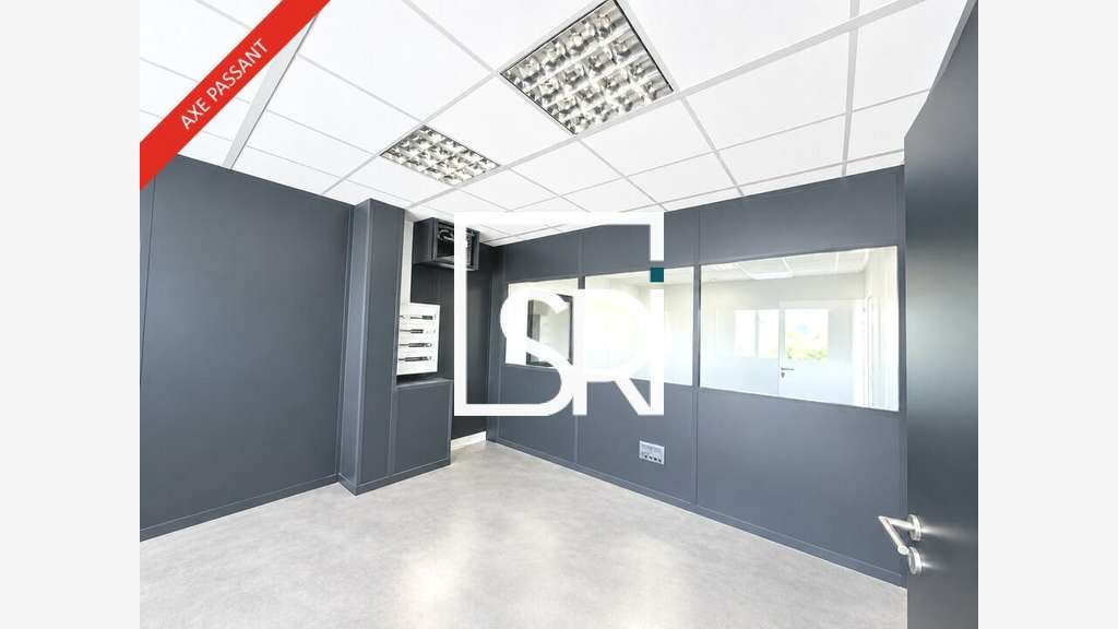 Local mixte 372m² à louer Thiers ZA Matussière