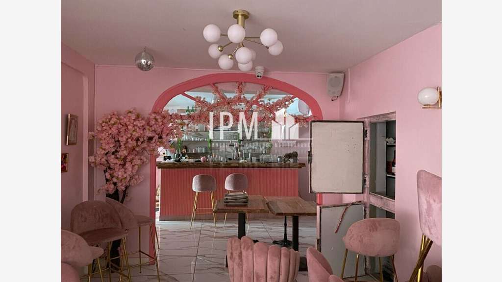 A louer local commercial 145m² à Toulon