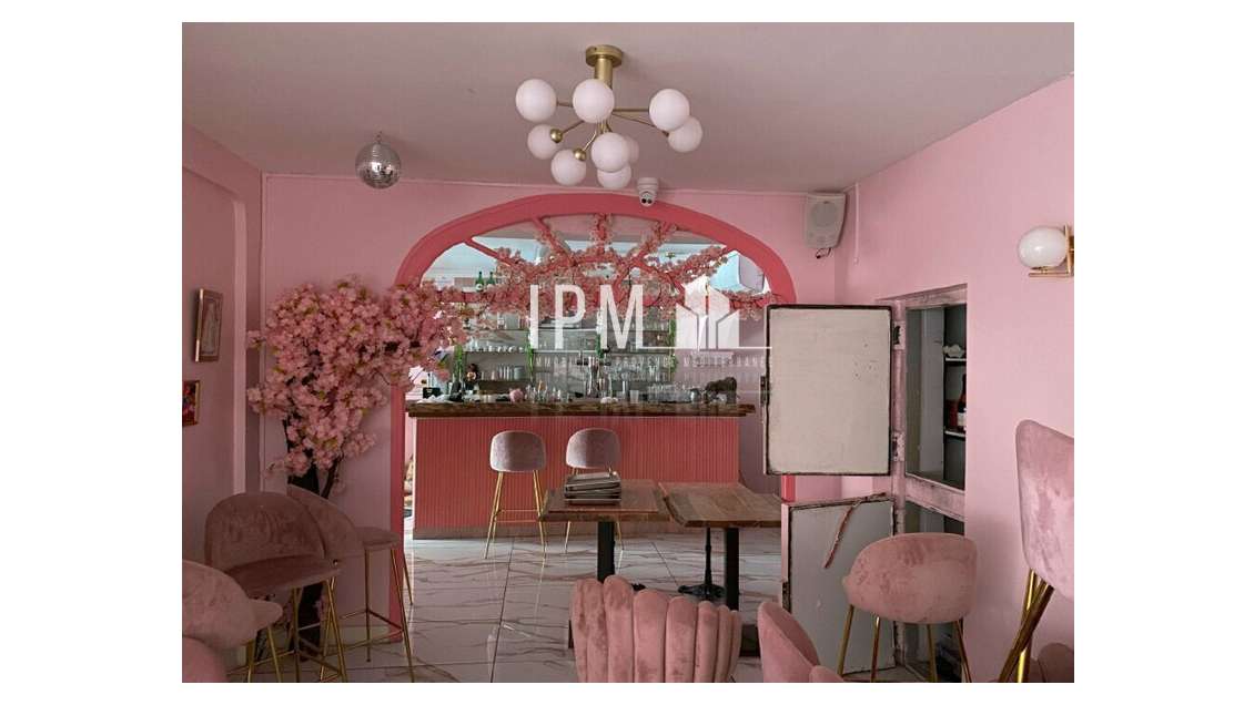 A louer local commercial 145m² à Toulon