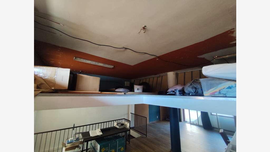 Local commercial sur axe passant 109m² à Toulon
