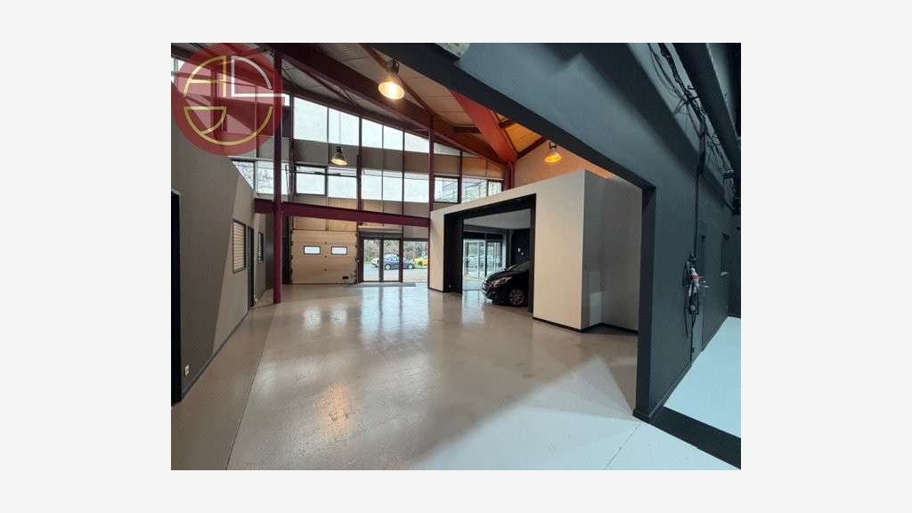 A louer local commercial 384m² à Toulouse
