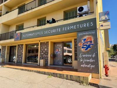 A louer local rénové à Ajaccio Av Noël Franchini