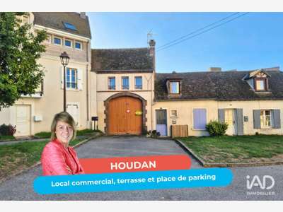 A louer local commercial 72m² à Houdan centre