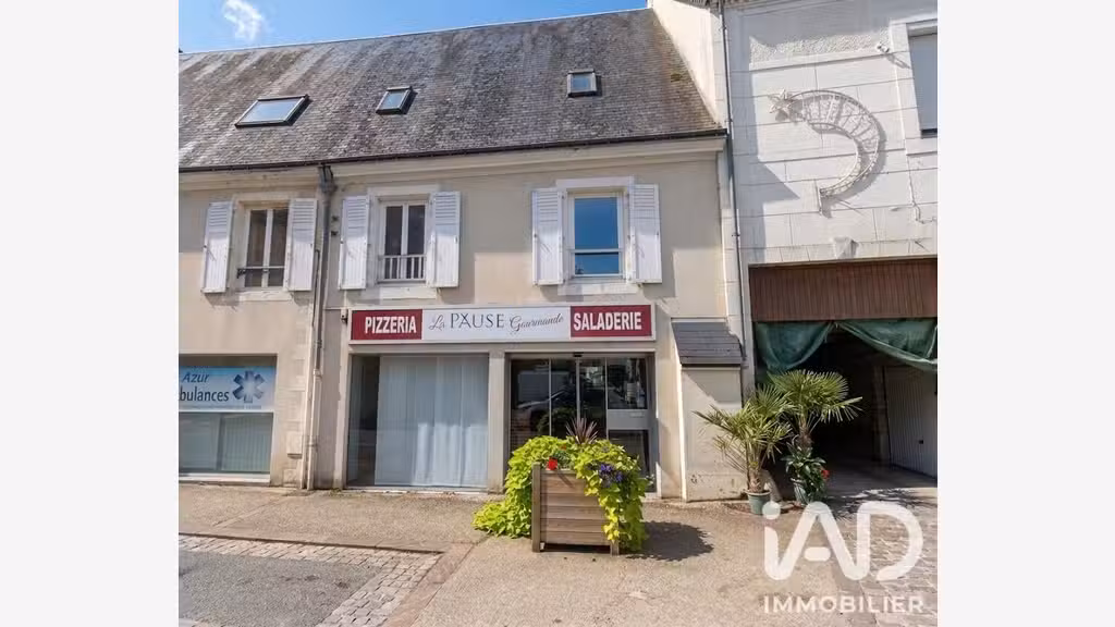 A louer local commercial 49m² à Tuffé