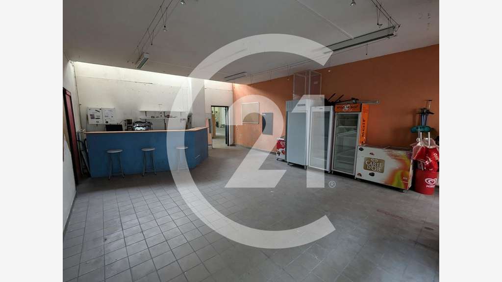 A louer local 320m² hyper centre de Valence