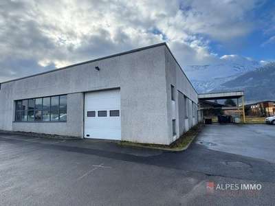 Local commercial à louer 407m² à Marnaz