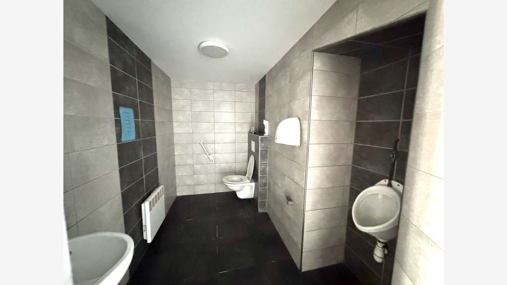 A louer local 130m² centre de Saint-Mars-la-Jaille