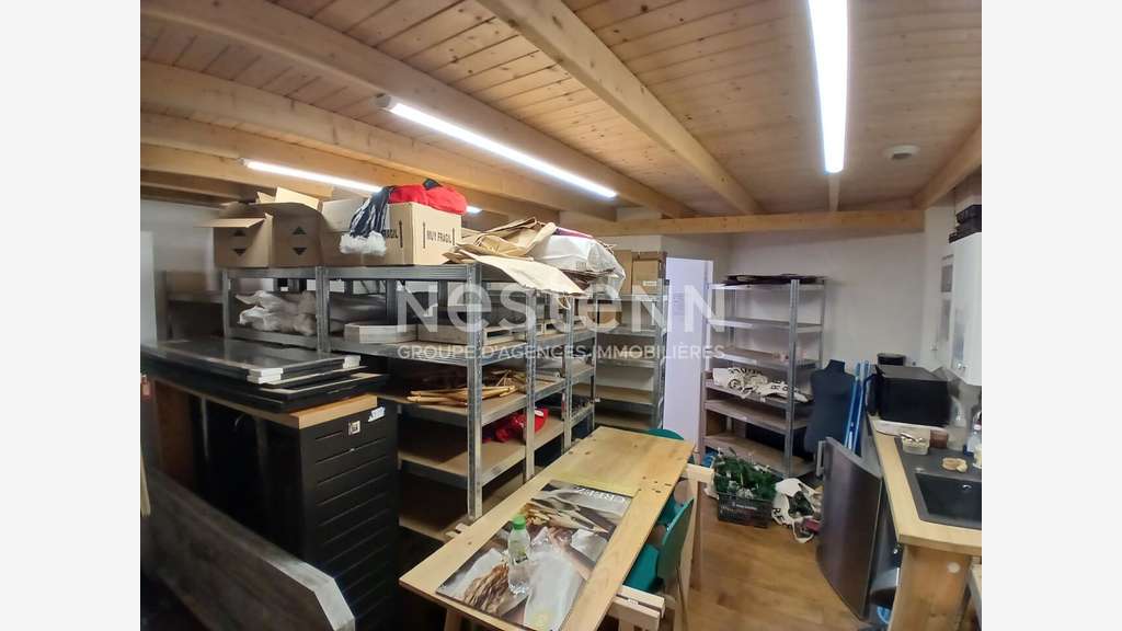 A louer local commercial 178m² centre ville Vannes