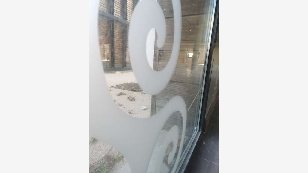 A louer local commercial 150m² Z.C. Vannes Nord