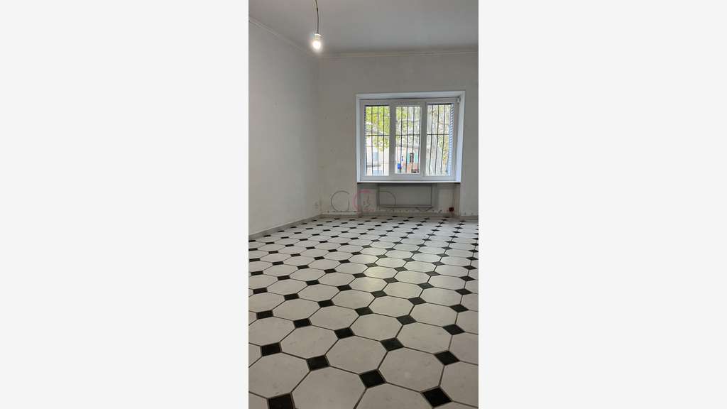 A louer local 35m² au centre de Velaux