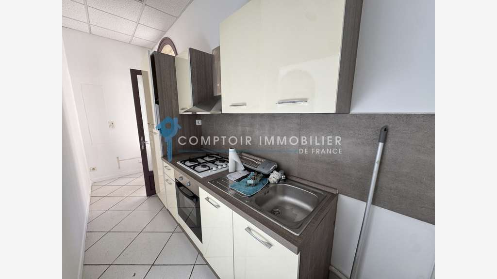 A louer local professionnel 30m² à Vergèze