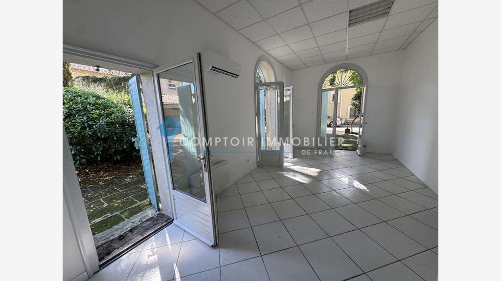 A louer local professionnel 30m² à Vergèze