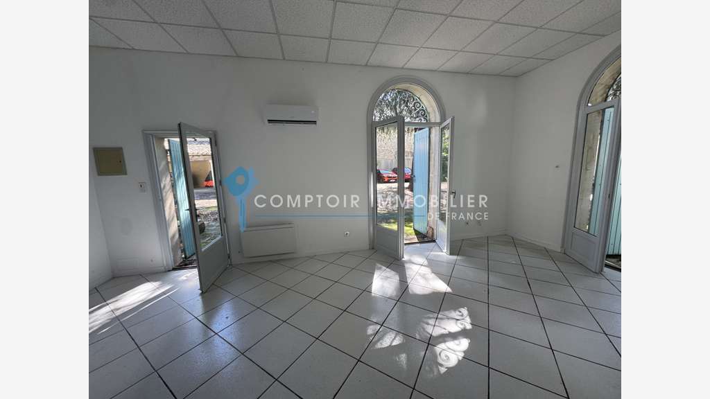 A louer local professionnel 30m² à Vergèze