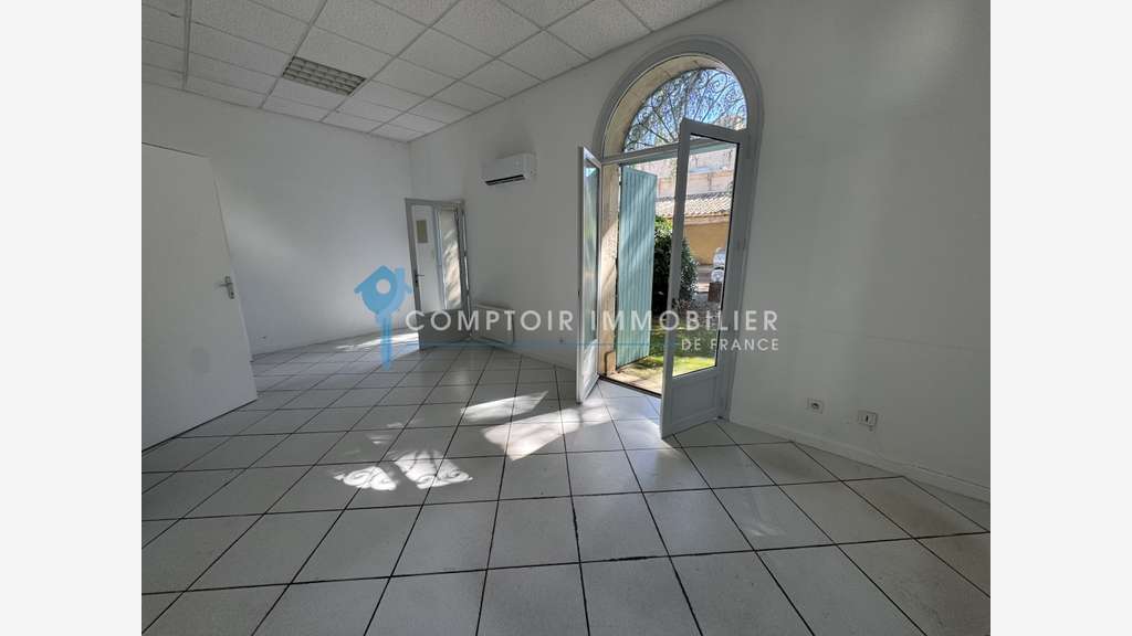 A louer local professionnel 30m² à Vergèze