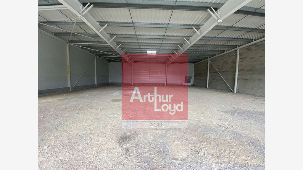 A louer local commercial 850m² Villeneuve sur Lot