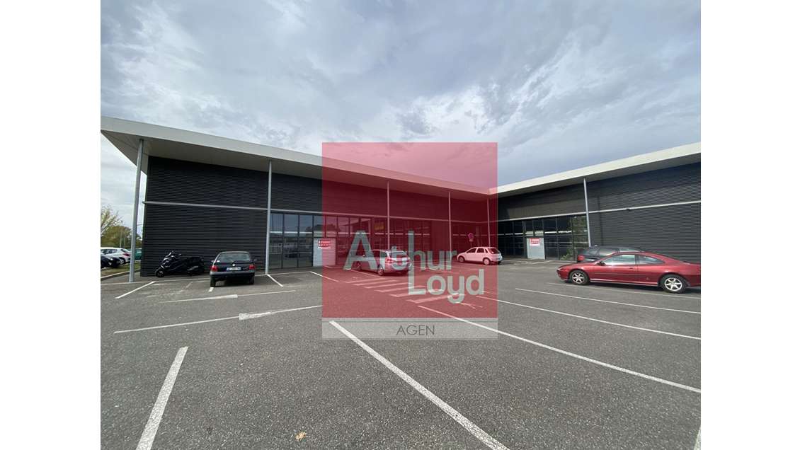 A louer local commercial 850m² Villeneuve sur Lot