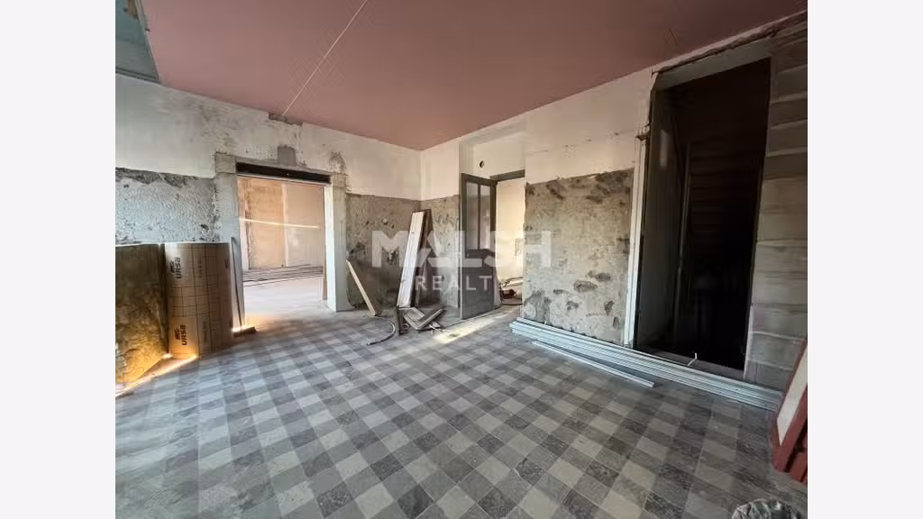 Locaux commerciaux 141m² à louer à Villeurbanne